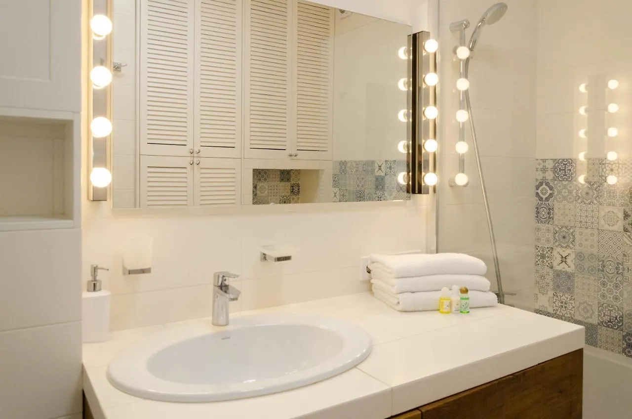 Petrovdom 16-154 In Panoramic View Apartment Nearby Central Railway Station In Rc Kvartet Киев